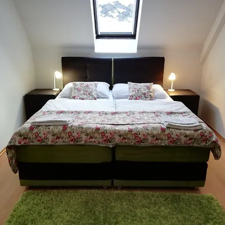 Casa de hóspedes Panda 3*